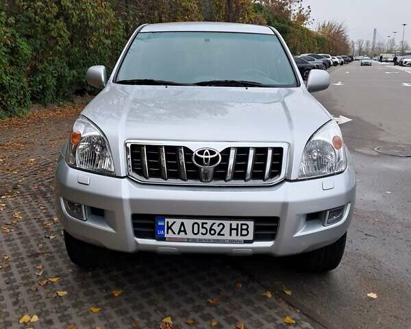 Сірий Тойота Ленд Крузер Прадо, об'ємом двигуна 4 л та пробігом 147 тис. км за 17800 $, фото 1 на Automoto.ua