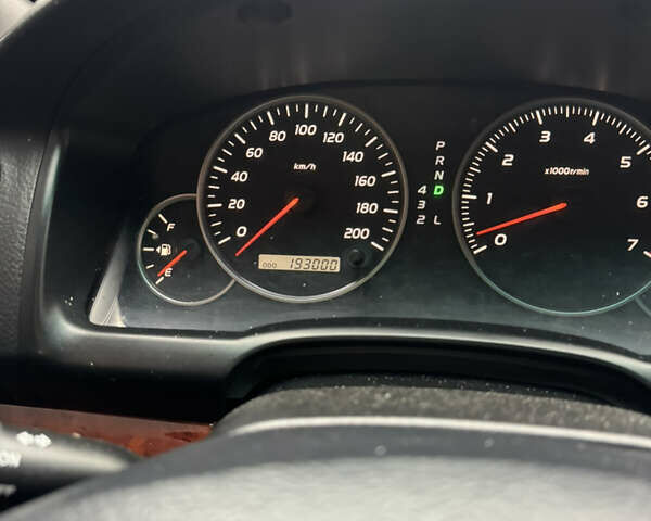 Серый Тойота Ленд Крузер Прадо, объемом двигателя 3.96 л и пробегом 193 тыс. км за 16600 $, фото 18 на Automoto.ua