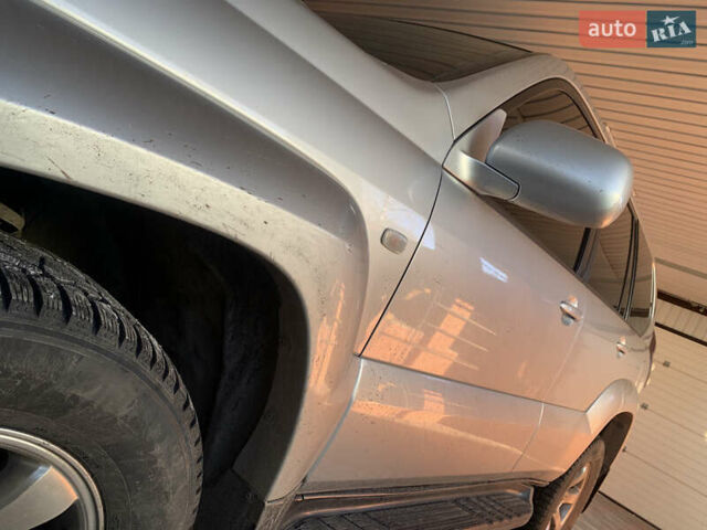 Сірий Тойота Ленд Крузер Прадо, об'ємом двигуна 3.96 л та пробігом 177 тис. км за 18500 $, фото 23 на Automoto.ua
