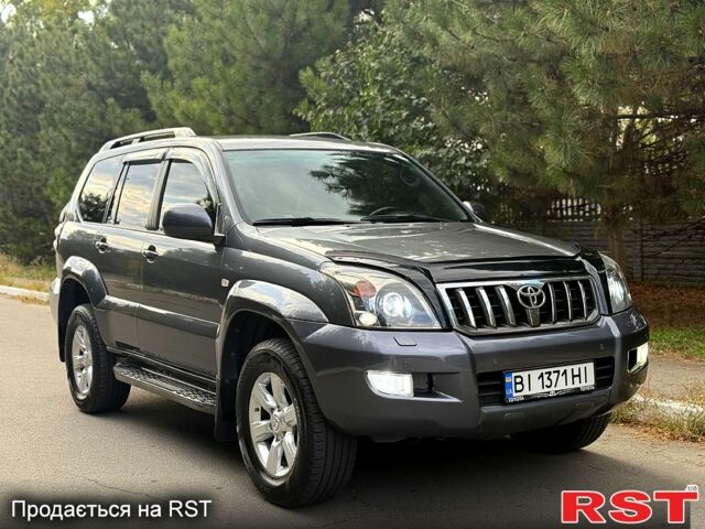 Серый Тойота Ленд Крузер Прадо, объемом двигателя 4 л и пробегом 195 тыс. км за 15800 $, фото 2 на Automoto.ua