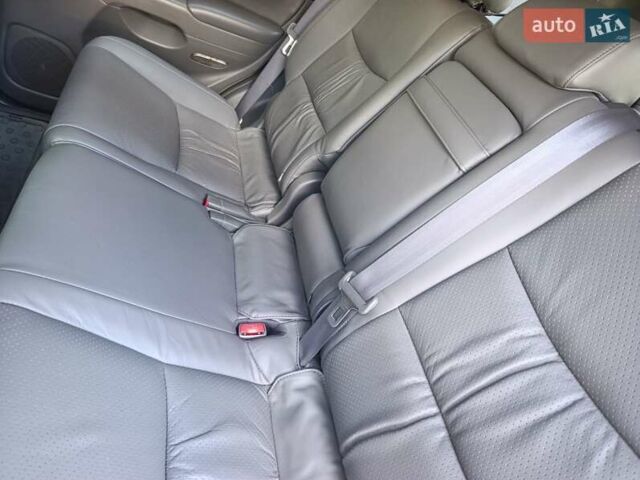 Серый Тойота Ленд Крузер Прадо, объемом двигателя 4 л и пробегом 218 тыс. км за 18000 $, фото 61 на Automoto.ua