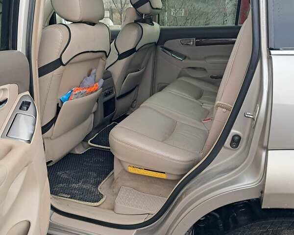 Серый Тойота Ленд Крузер Прадо, объемом двигателя 2.99 л и пробегом 50 тыс. км за 18500 $, фото 5 на Automoto.ua