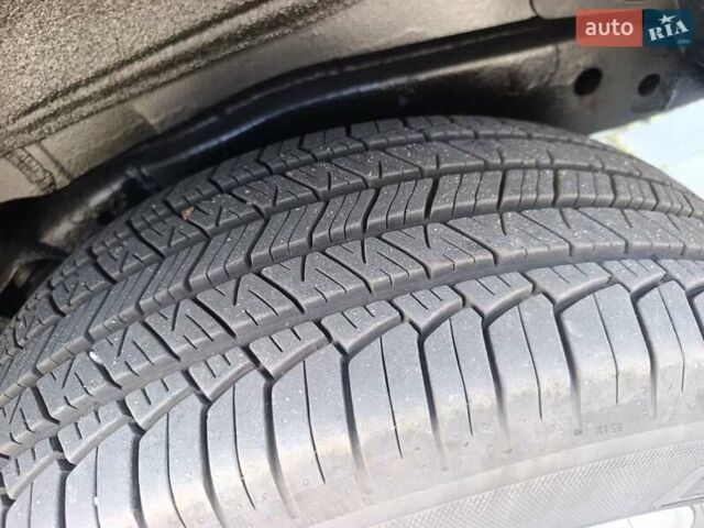 Серый Тойота Ленд Крузер Прадо, объемом двигателя 4 л и пробегом 218 тыс. км за 18000 $, фото 24 на Automoto.ua