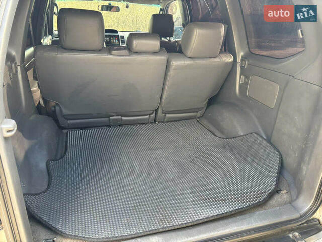 Серый Тойота Ленд Крузер Прадо, объемом двигателя 3.96 л и пробегом 270 тыс. км за 16800 $, фото 20 на Automoto.ua