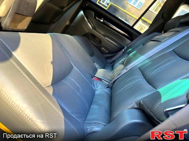 Серый Тойота Ленд Крузер Прадо, объемом двигателя 4 л и пробегом 190 тыс. км за 14500 $, фото 6 на Automoto.ua