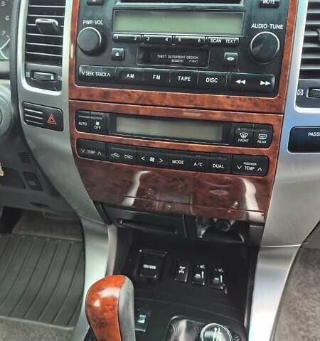 Сірий Тойота Ленд Крузер Прадо, об'ємом двигуна 3.96 л та пробігом 278 тис. км за 15900 $, фото 10 на Automoto.ua