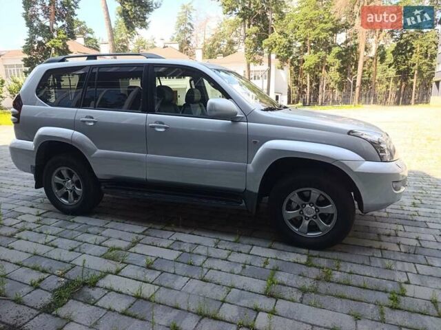 Серый Тойота Ленд Крузер Прадо, объемом двигателя 4 л и пробегом 218 тыс. км за 18000 $, фото 8 на Automoto.ua