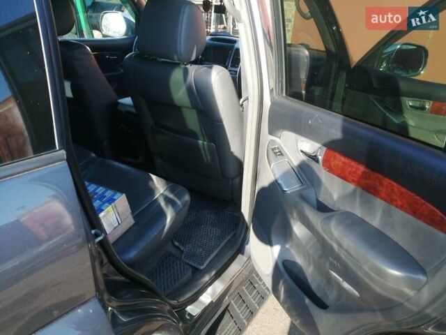 Серый Тойота Ленд Крузер Прадо, объемом двигателя 4 л и пробегом 245 тыс. км за 17000 $, фото 3 на Automoto.ua