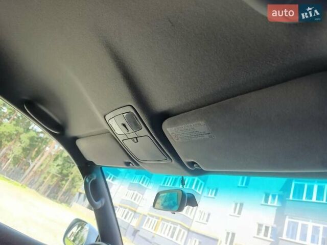 Серый Тойота Ленд Крузер Прадо, объемом двигателя 4 л и пробегом 218 тыс. км за 18000 $, фото 47 на Automoto.ua
