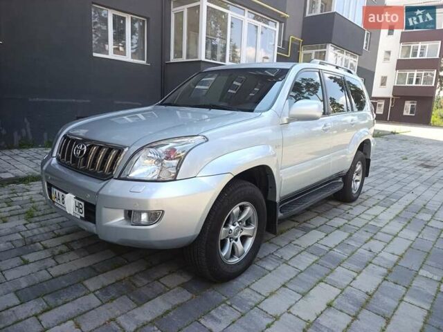 Серый Тойота Ленд Крузер Прадо, объемом двигателя 4 л и пробегом 218 тыс. км за 18000 $, фото 18 на Automoto.ua