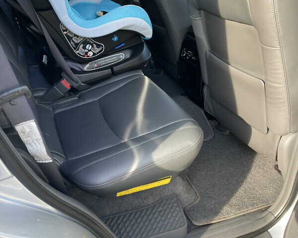 Серый Тойота Ленд Крузер Прадо, объемом двигателя 4 л и пробегом 298 тыс. км за 16500 $, фото 22 на Automoto.ua