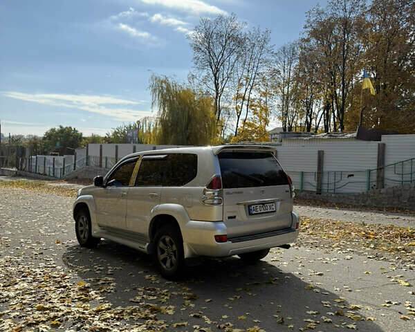 Сірий Тойота Ленд Крузер Прадо, об'ємом двигуна 2.69 л та пробігом 242 тис. км за 14800 $, фото 3 на Automoto.ua