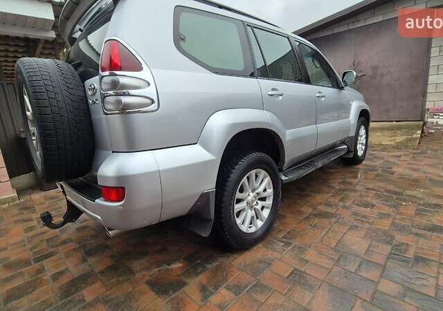 Сірий Тойота Ленд Крузер Прадо, об'ємом двигуна 3.96 л та пробігом 278 тис. км за 15900 $, фото 8 на Automoto.ua
