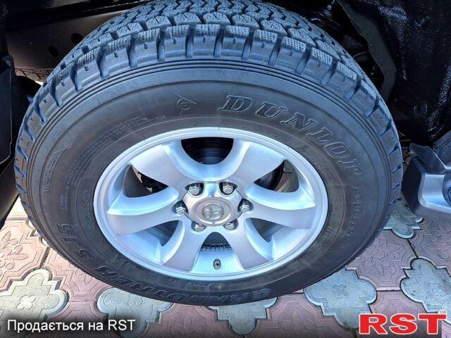 Серый Тойота Ленд Крузер Прадо, объемом двигателя 4 л и пробегом 139 тыс. км за 19700 $, фото 5 на Automoto.ua