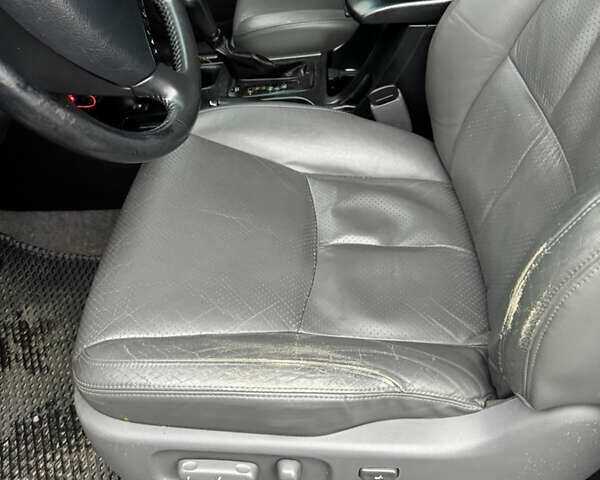 Серый Тойота Ленд Крузер Прадо, объемом двигателя 3.96 л и пробегом 193 тыс. км за 16600 $, фото 13 на Automoto.ua