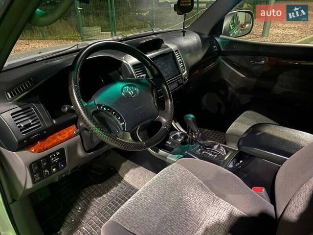Сірий Тойота Ленд Крузер Прадо, об'ємом двигуна 4 л та пробігом 299 тис. км за 13500 $, фото 22 на Automoto.ua