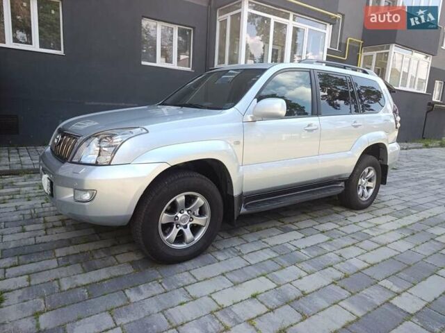 Серый Тойота Ленд Крузер Прадо, объемом двигателя 4 л и пробегом 218 тыс. км за 18000 $, фото 17 на Automoto.ua