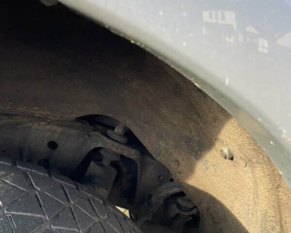 Серый Тойота Ленд Крузер Прадо, объемом двигателя 4 л и пробегом 298 тыс. км за 16500 $, фото 30 на Automoto.ua