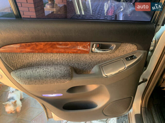 Сірий Тойота Ленд Крузер Прадо, об'ємом двигуна 3.96 л та пробігом 177 тис. км за 18500 $, фото 33 на Automoto.ua