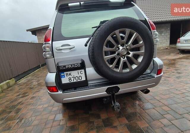 Сірий Тойота Ленд Крузер Прадо, об'ємом двигуна 3.96 л та пробігом 278 тис. км за 15900 $, фото 2 на Automoto.ua