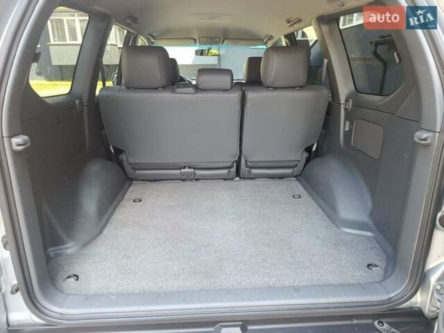 Серый Тойота Ленд Крузер Прадо, объемом двигателя 4 л и пробегом 218 тыс. км за 18000 $, фото 54 на Automoto.ua