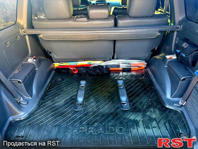 Сірий Тойота Ленд Крузер Прадо, об'ємом двигуна 4 л та пробігом 171 тис. км за 18000 $, фото 7 на Automoto.ua