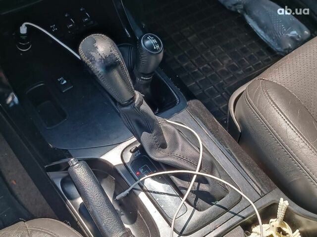 Серый Тойота Ленд Крузер Прадо, объемом двигателя 4 л и пробегом 320 тыс. км за 16490 $, фото 27 на Automoto.ua