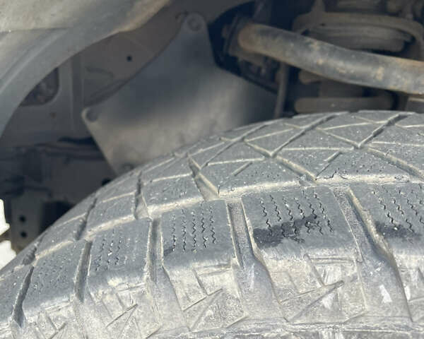 Серый Тойота Ленд Крузер Прадо, объемом двигателя 4 л и пробегом 298 тыс. км за 16500 $, фото 31 на Automoto.ua