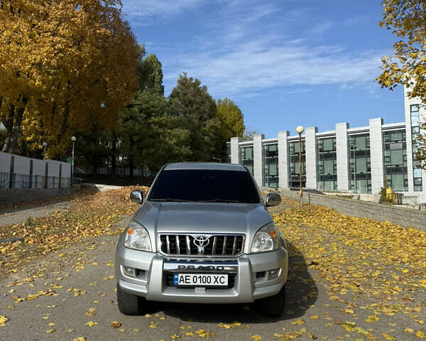 Сірий Тойота Ленд Крузер Прадо, об'ємом двигуна 2.69 л та пробігом 242 тис. км за 14800 $, фото 1 на Automoto.ua