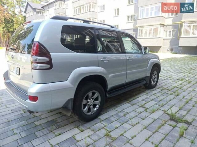 Серый Тойота Ленд Крузер Прадо, объемом двигателя 4 л и пробегом 218 тыс. км за 18000 $, фото 4 на Automoto.ua