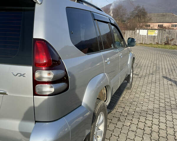 Серый Тойота Ленд Крузер Прадо, объемом двигателя 4 л и пробегом 298 тыс. км за 16500 $, фото 37 на Automoto.ua