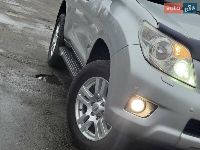 Серый Тойота Ленд Крузер Прадо, объемом двигателя 2.98 л и пробегом 210 тыс. км за 22999 $, фото 9 на Automoto.ua