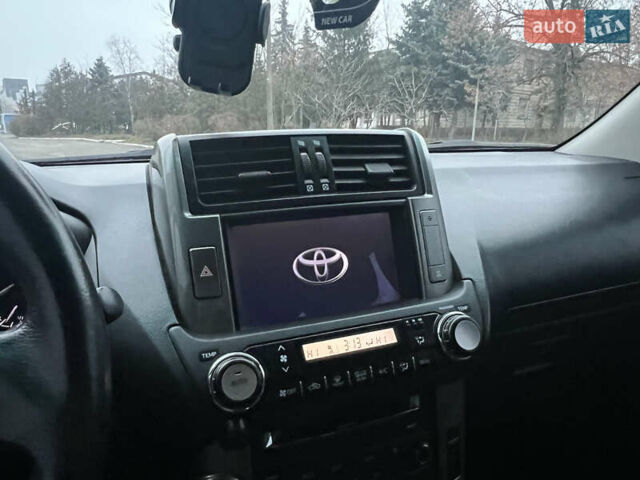 Серый Тойота Ленд Крузер Прадо, объемом двигателя 2.98 л и пробегом 210 тыс. км за 22999 $, фото 16 на Automoto.ua