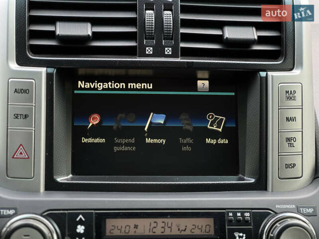 Серый Тойота Ленд Крузер Прадо, объемом двигателя 4 л и пробегом 220 тыс. км за 24300 $, фото 42 на Automoto.ua