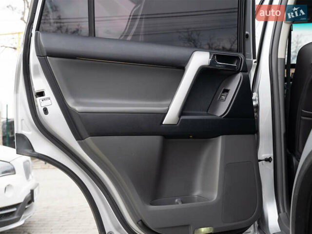 Сірий Тойота Ленд Крузер Прадо, об'ємом двигуна 3.96 л та пробігом 232 тис. км за 22900 $, фото 30 на Automoto.ua