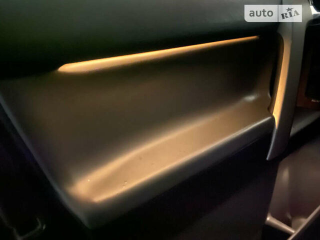Сірий Тойота Ленд Крузер Прадо, об'ємом двигуна 3 л та пробігом 220 тис. км за 23200 $, фото 4 на Automoto.ua