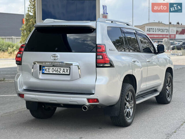 Сірий Тойота Ленд Крузер Прадо, об'ємом двигуна 4 л та пробігом 256 тис. км за 23900 $, фото 8 на Automoto.ua