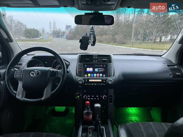 Серый Тойота Ленд Крузер Прадо, объемом двигателя 2.98 л и пробегом 210 тыс. км за 22999 $, фото 12 на Automoto.ua