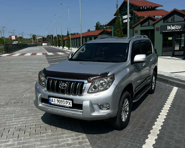 Серый Тойота Ленд Крузер Прадо, объемом двигателя 2.69 л и пробегом 248 тыс. км за 18777 $, фото 1 на Automoto.ua