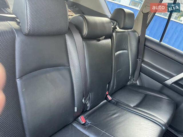 Серый Тойота Ленд Крузер Прадо, объемом двигателя 3 л и пробегом 478 тыс. км за 21500 $, фото 11 на Automoto.ua