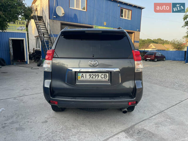 Серый Тойота Ленд Крузер Прадо, объемом двигателя 3 л и пробегом 478 тыс. км за 21500 $, фото 6 на Automoto.ua