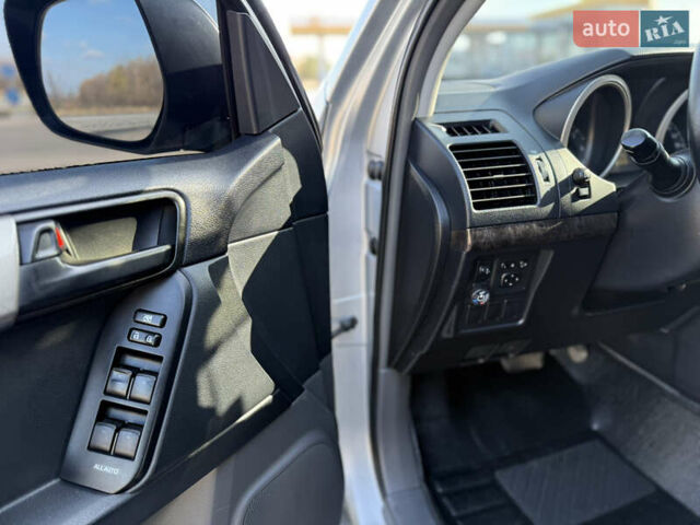 Серый Тойота Ленд Крузер Прадо, объемом двигателя 2.7 л и пробегом 200 тыс. км за 18499 $, фото 12 на Automoto.ua