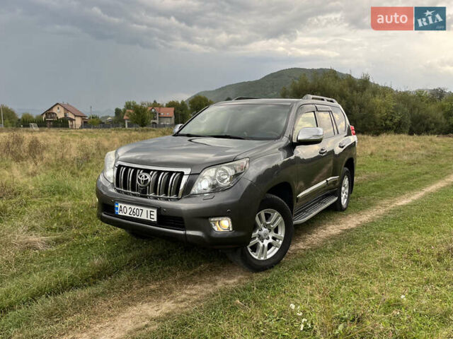 Сірий Тойота Ленд Крузер Прадо, об'ємом двигуна 2.98 л та пробігом 240 тис. км за 24500 $, фото 1 на Automoto.ua