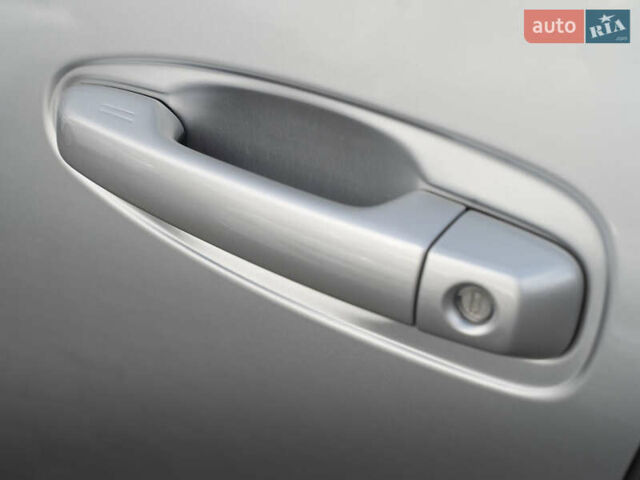 Сірий Тойота Ленд Крузер Прадо, об'ємом двигуна 3.96 л та пробігом 232 тис. км за 22900 $, фото 8 на Automoto.ua