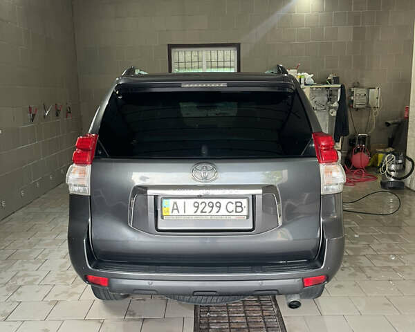 Серый Тойота Ленд Крузер Прадо, объемом двигателя 3 л и пробегом 478 тыс. км за 21500 $, фото 4 на Automoto.ua