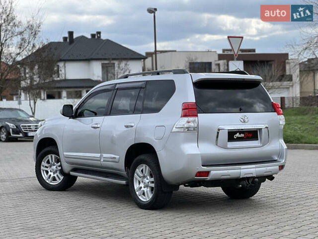 Серый Тойота Ленд Крузер Прадо, объемом двигателя 4 л и пробегом 220 тыс. км за 24300 $, фото 6 на Automoto.ua