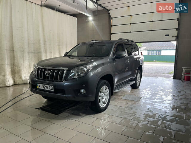 Серый Тойота Ленд Крузер Прадо, объемом двигателя 3 л и пробегом 478 тыс. км за 21500 $, фото 1 на Automoto.ua