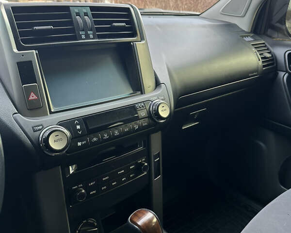 Серый Тойота Ленд Крузер Прадо, объемом двигателя 2.69 л и пробегом 104 тыс. км за 21500 $, фото 6 на Automoto.ua