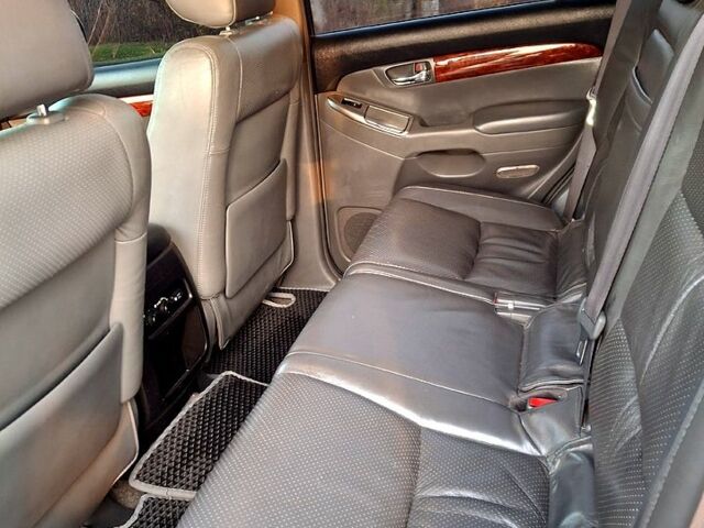 Сірий Тойота Ленд Крузер Прадо, об'ємом двигуна 4.5 л та пробігом 200 тис. км за 15000 $, фото 10 на Automoto.ua