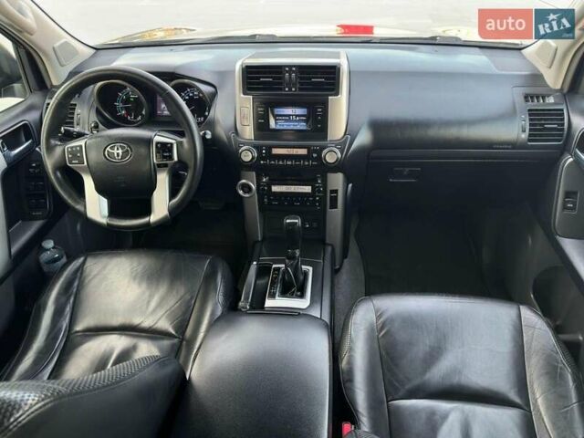 Серый Тойота Ленд Крузер Прадо, объемом двигателя 4 л и пробегом 240 тыс. км за 22950 $, фото 21 на Automoto.ua